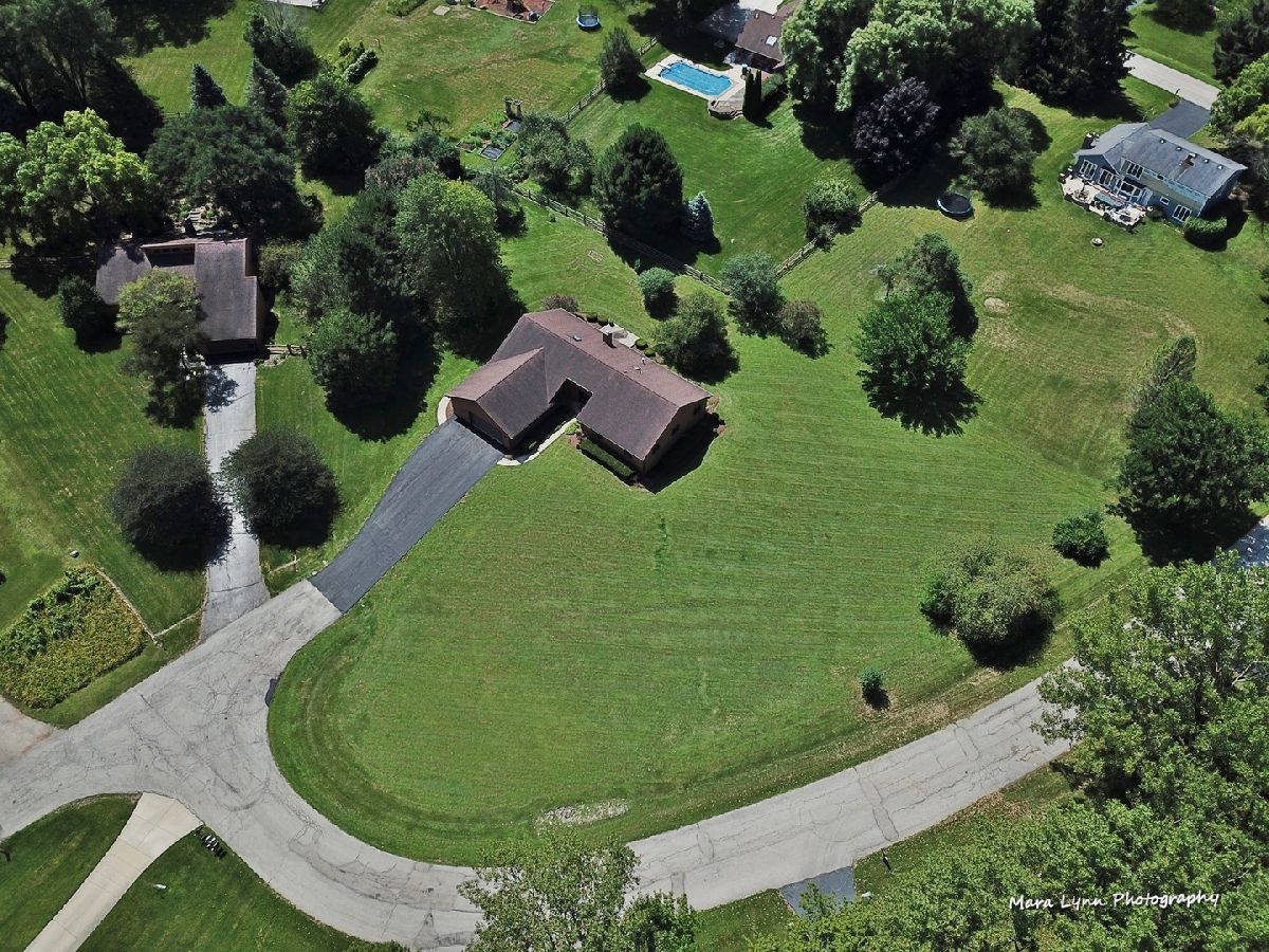Homes Sold Deer Run East St Charles Illinois, 39W835 Reindeer