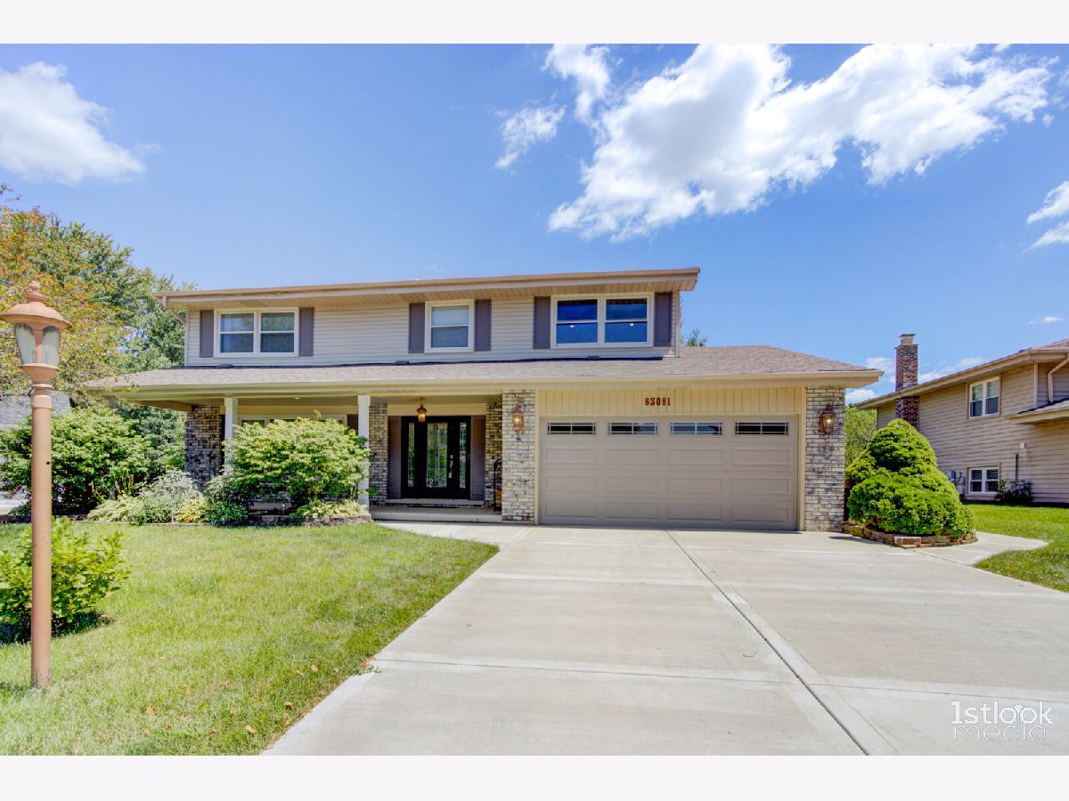 Homes & Townhomes & Condos Rented Steeple Run Naperville Illinois, 6S081 Lakewood