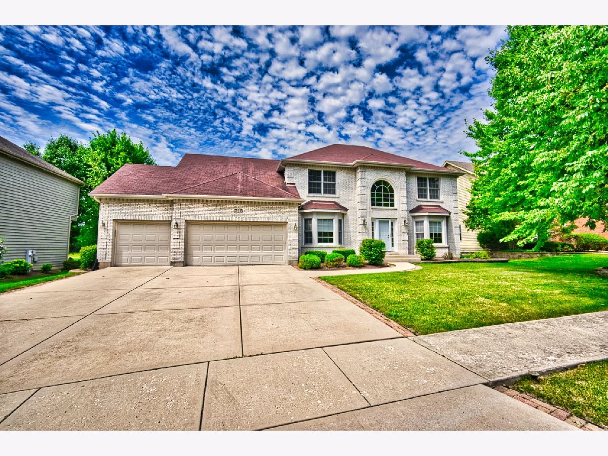 Homes Sold Crestview Estates Bolingbrook Illinois, 715 Crestview