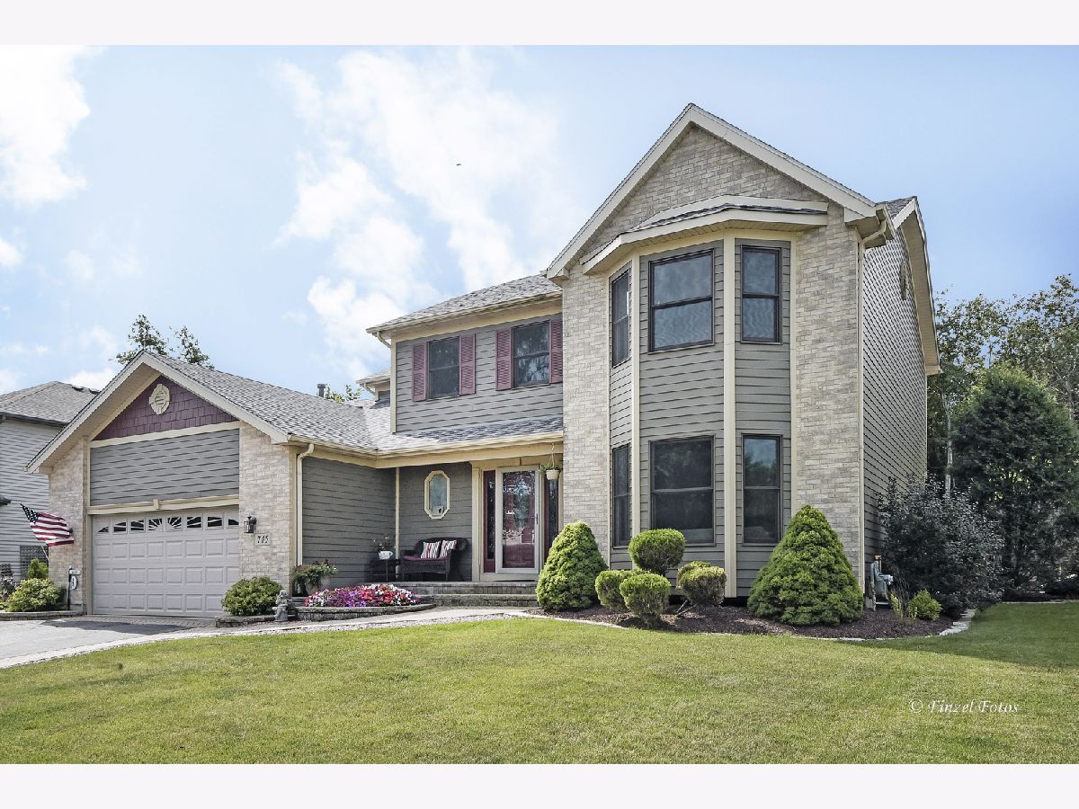 Homes Sold Fox Pointe Woodstock Illinois, 745 Anne