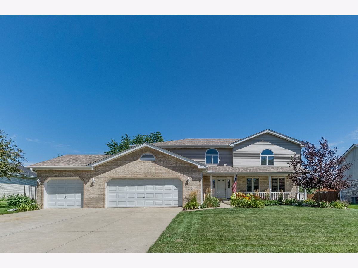 Homes Sold Wildwood New Lenox Illinois, 705 Misty Creek