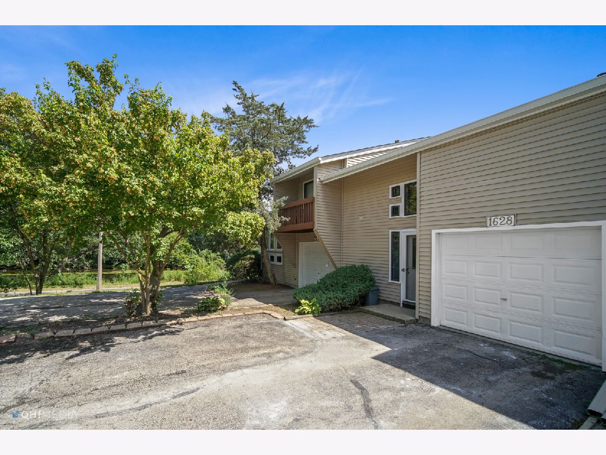 Townhomes & Homes Sold Rivers Edge Naperville Illinois, 1628 Bay