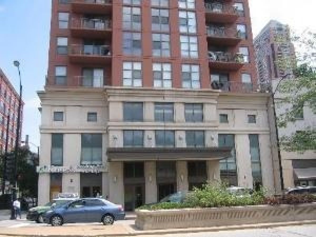Condos & Townhomes Rented State Place Tower Chicago Illinois, 1101 State