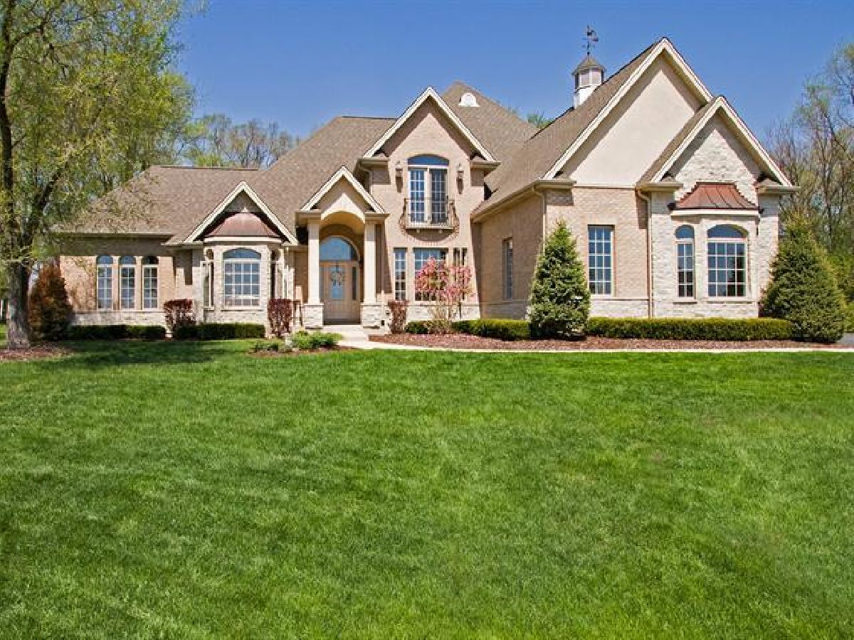 Homes Rented Berian Estates Crystal Lake Illinois, 5415 Rita