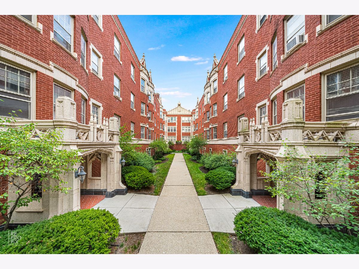 Condominiums Rented Santa Maria Oak Park Illinois, 230 Oak Park