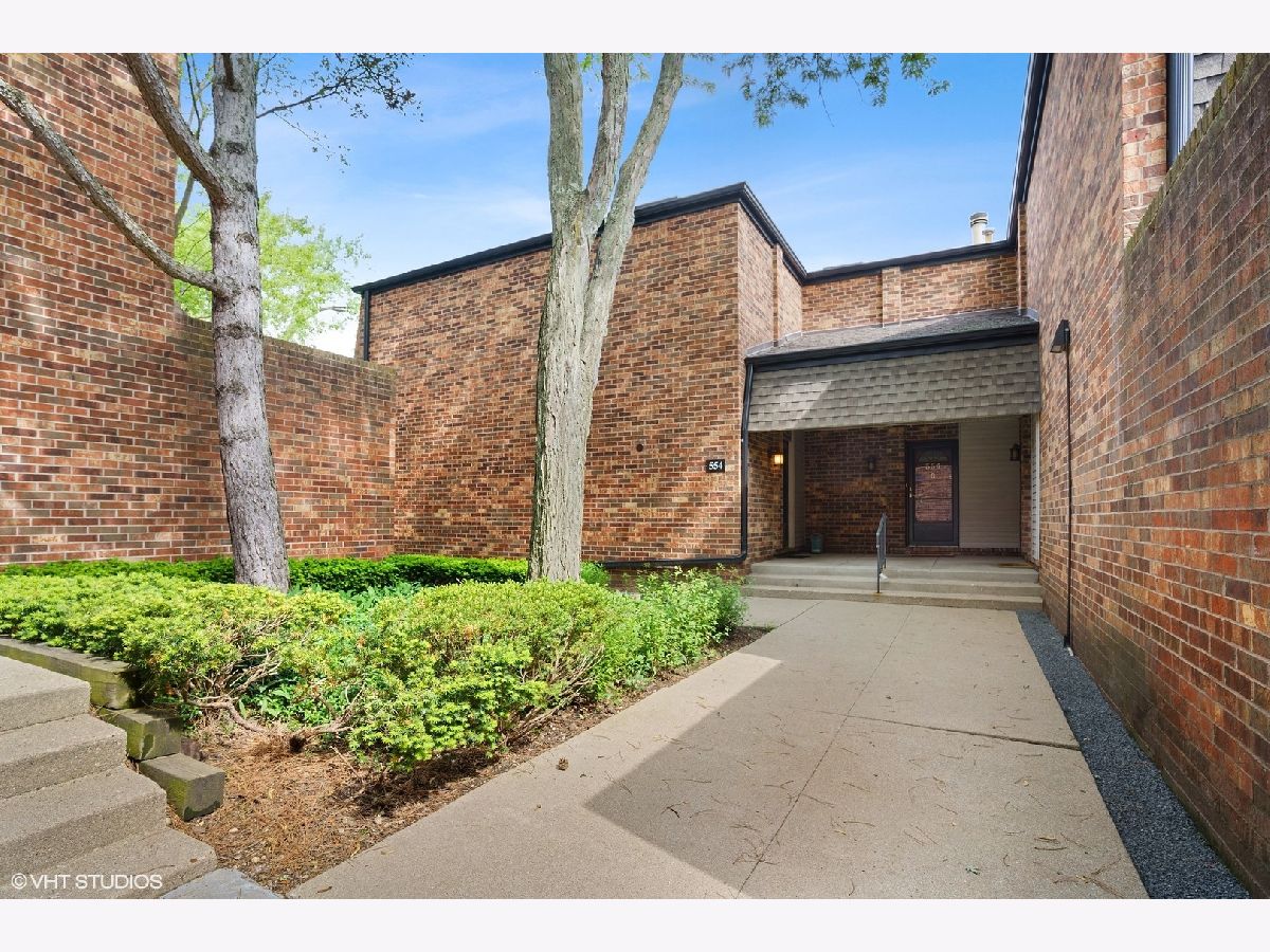 Townhomes Sold Cobblestone Palatine Illinois, 554 Northwest