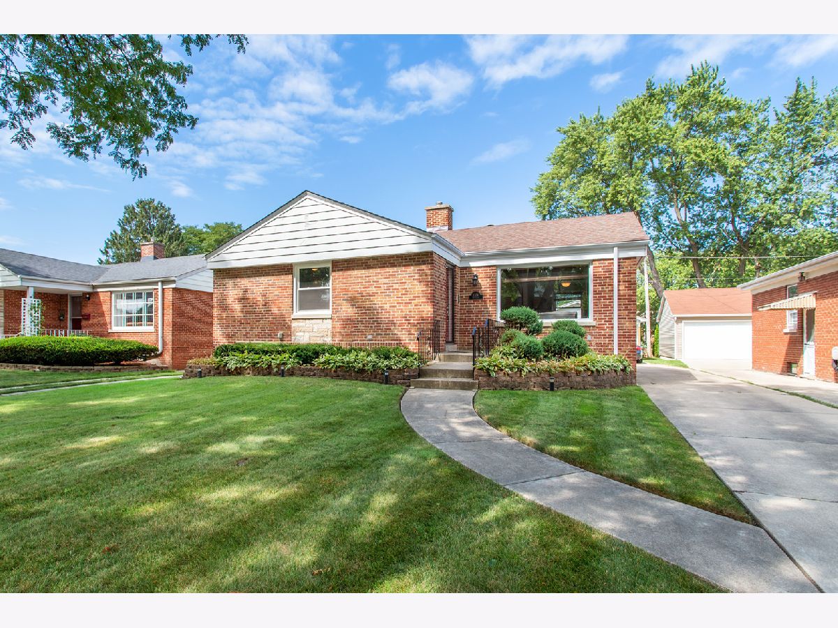 Homes Sold Nixon Westchester Illinois, 1326 Newcastle
