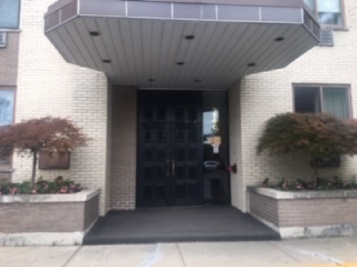 9740 Pulaski Road, Oak Lawn, Illinois 60453 MLS 10803858 WinterCohen