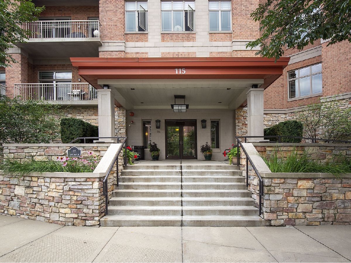 Prairie Park At Wheeling Wheeling IL, Condominiums For Sale & For Rent