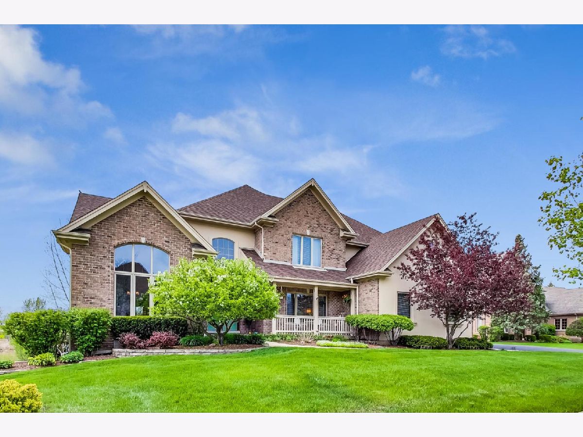 Homes Sold Whispering Creek Lake Zurich Illinois, 949 Lorie