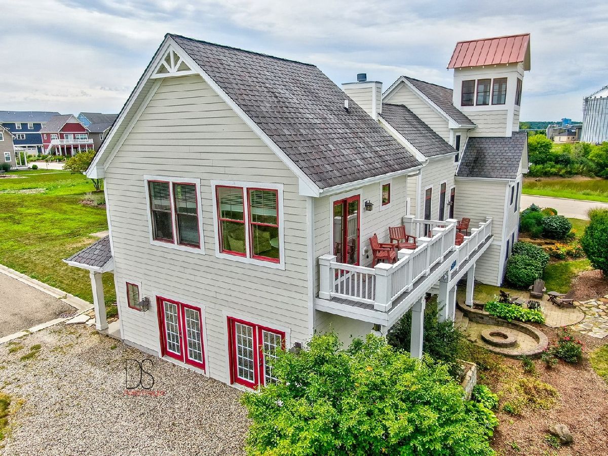 Homes & Condos & Townhomes Rented Heritage Harbor Ottawa Illinois, 2 Great