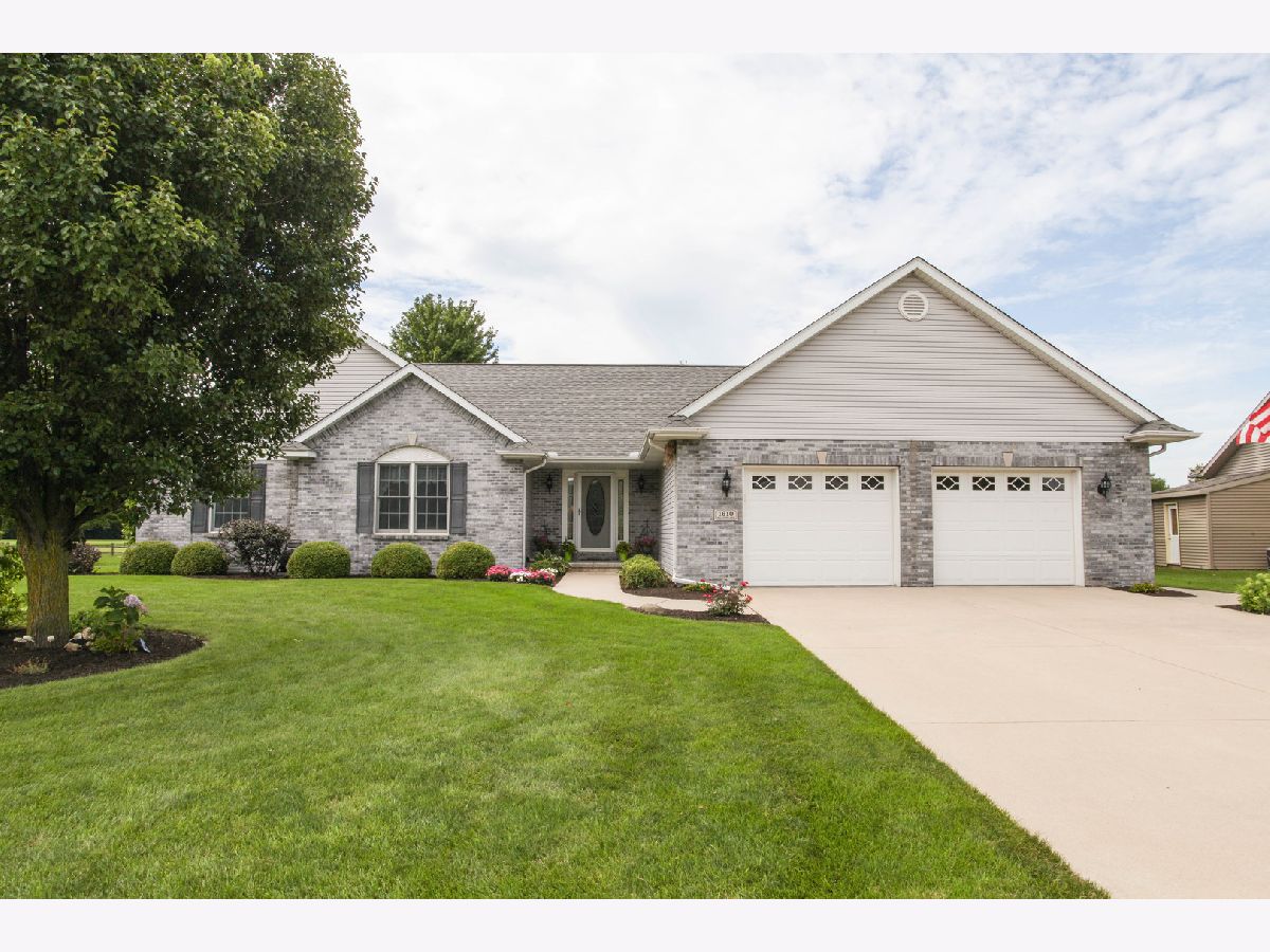 Homes Sold Fairway View Pontiac Illinois, 1610 Meadowlark
