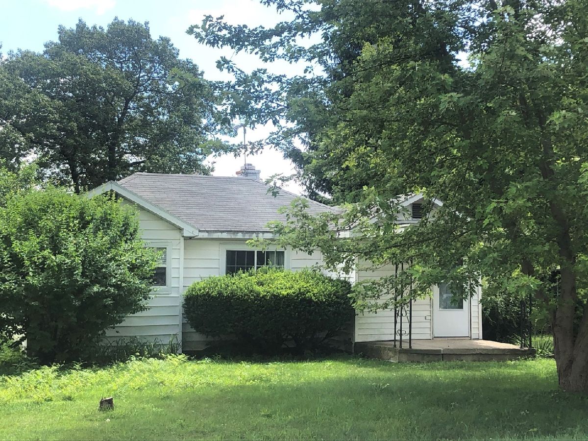 Homes Rented Silver Lake Cary Illinois, 6112 Hillcrest