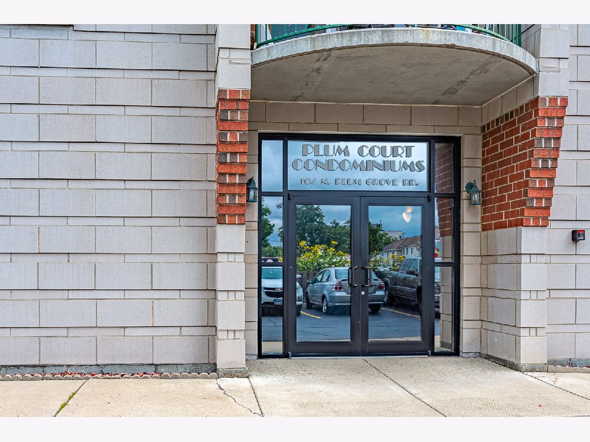 Condominiums Sold Plum Court Palatine Illinois, 104 Plum Grove