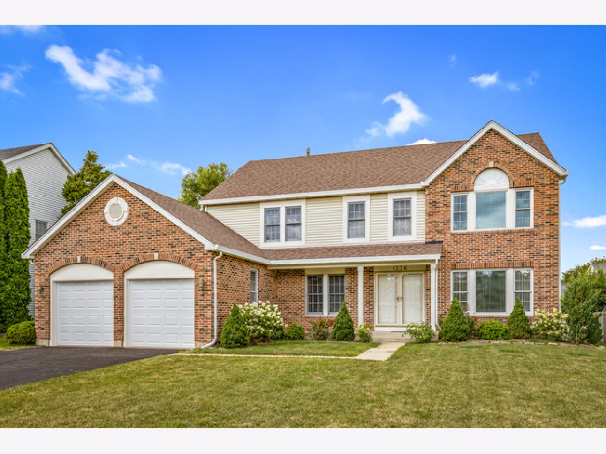 Homes Rented Cimarron Cary Illinois, 1236 Sagebrush