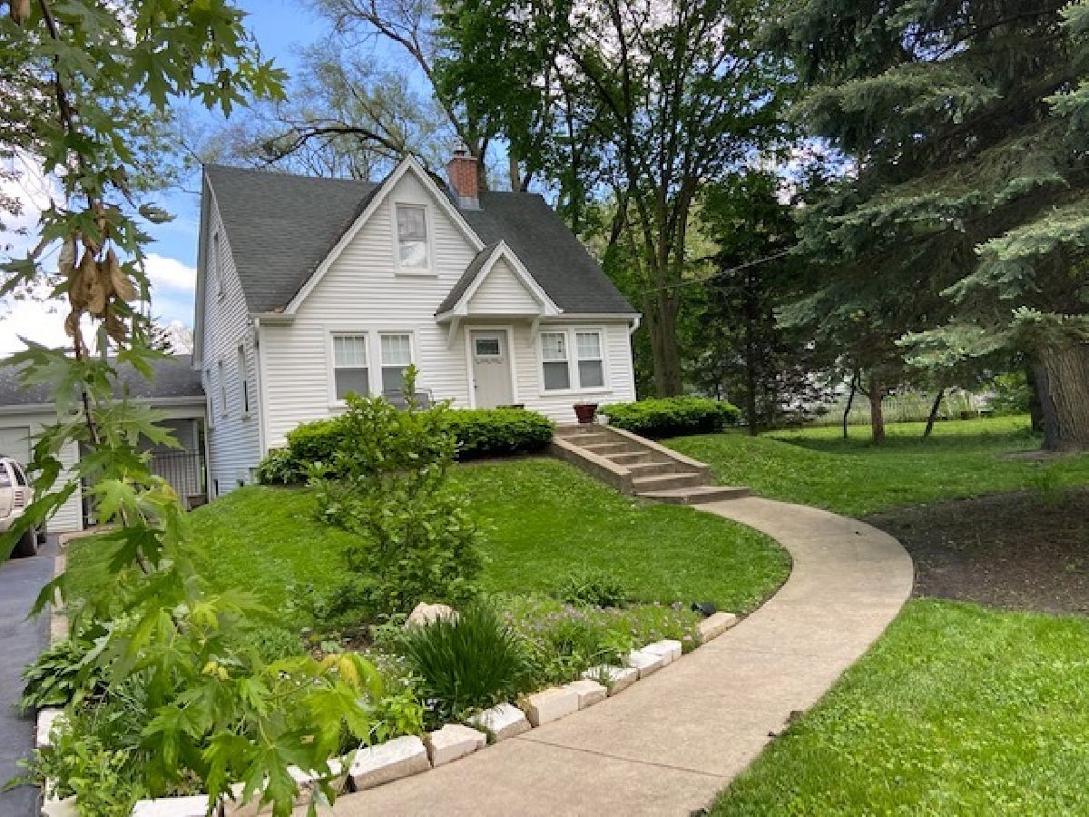 Homes & Condos & Townhomes Rented Highland Hills Lombard Illinois, 1603 Fairfield