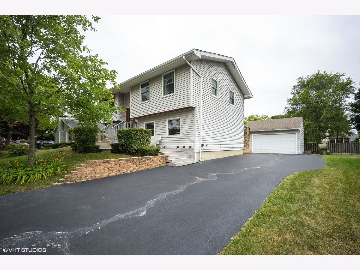 Homes Sold Candlewood Creek Wheeling Illinois, 150 Mayer