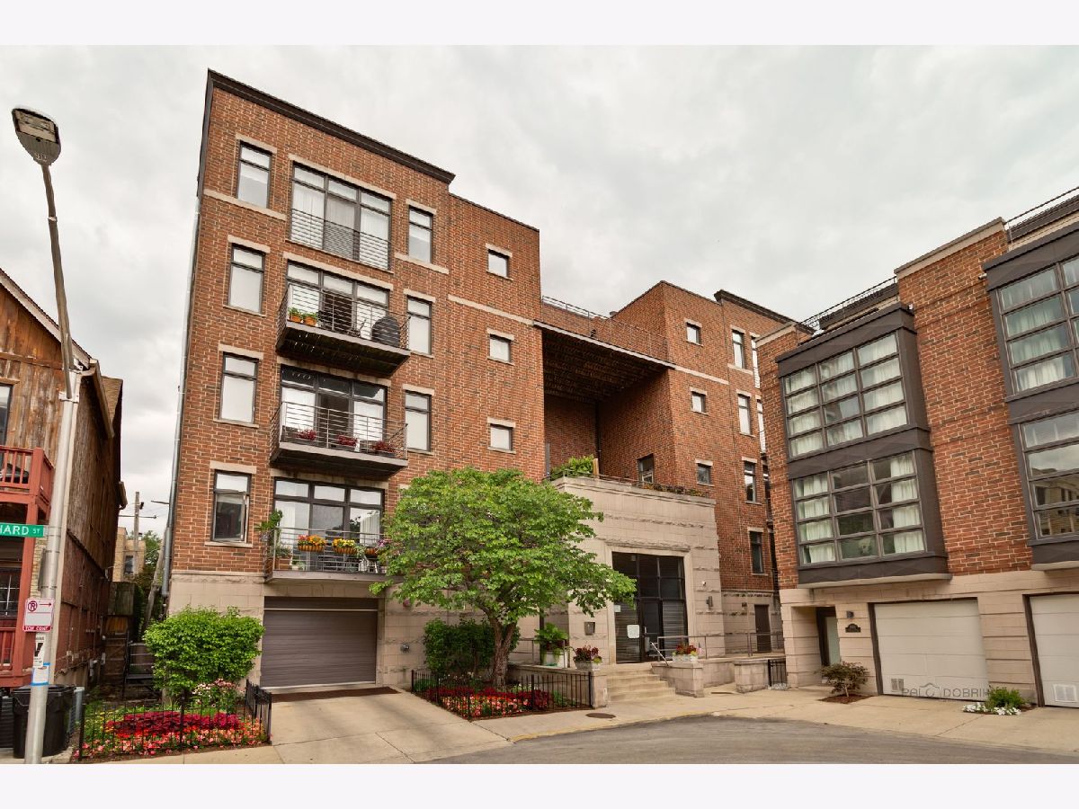 Condos & Townhomes Sold Orchard Court Chicago Illinois, 2860 Orchard