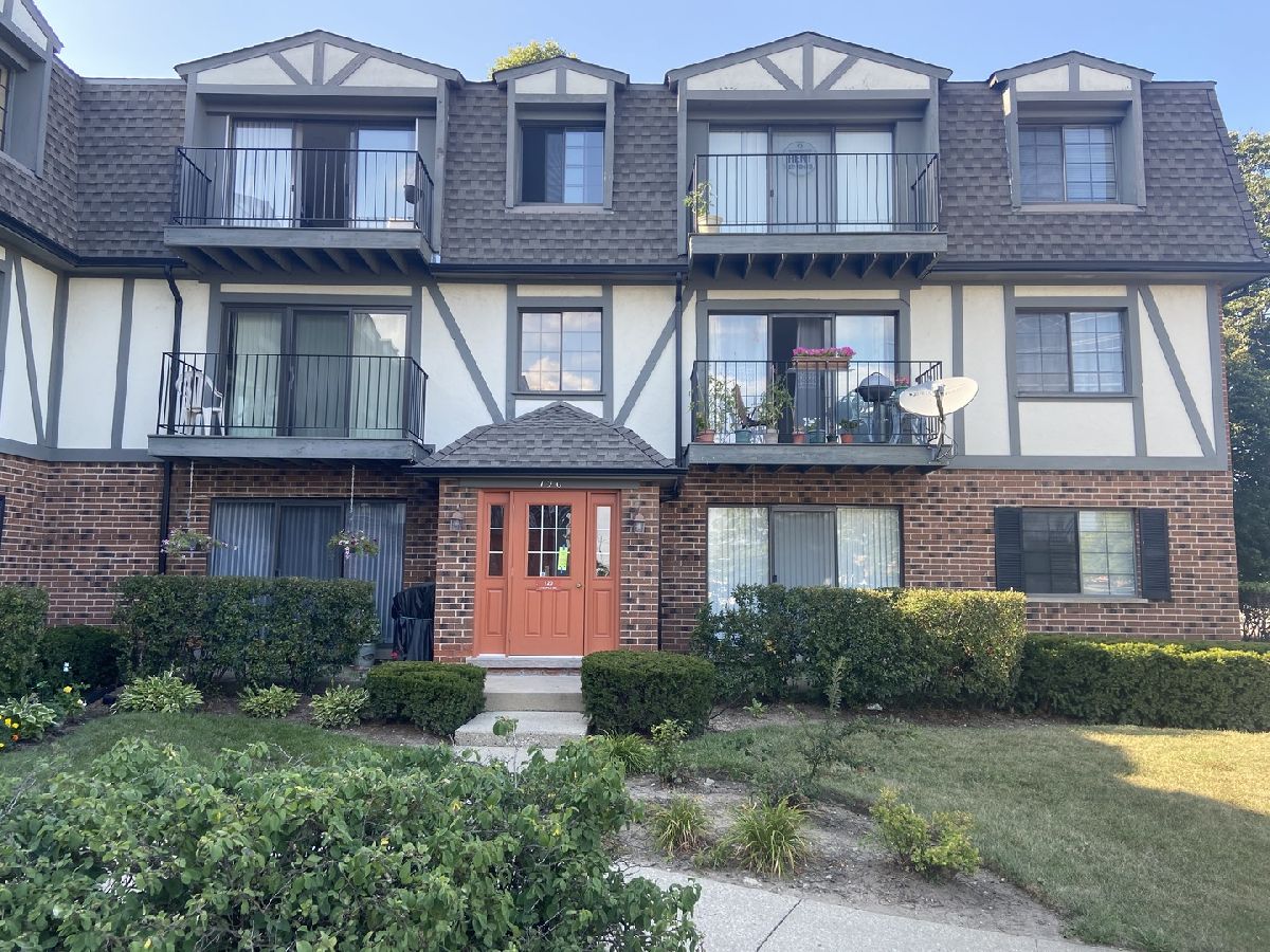 Condominiums Rented Steepleview Buffalo Grove Illinois, 120 Steeple