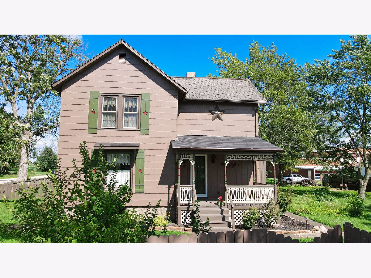  Sold Kempton Illinois, 110 Township Line