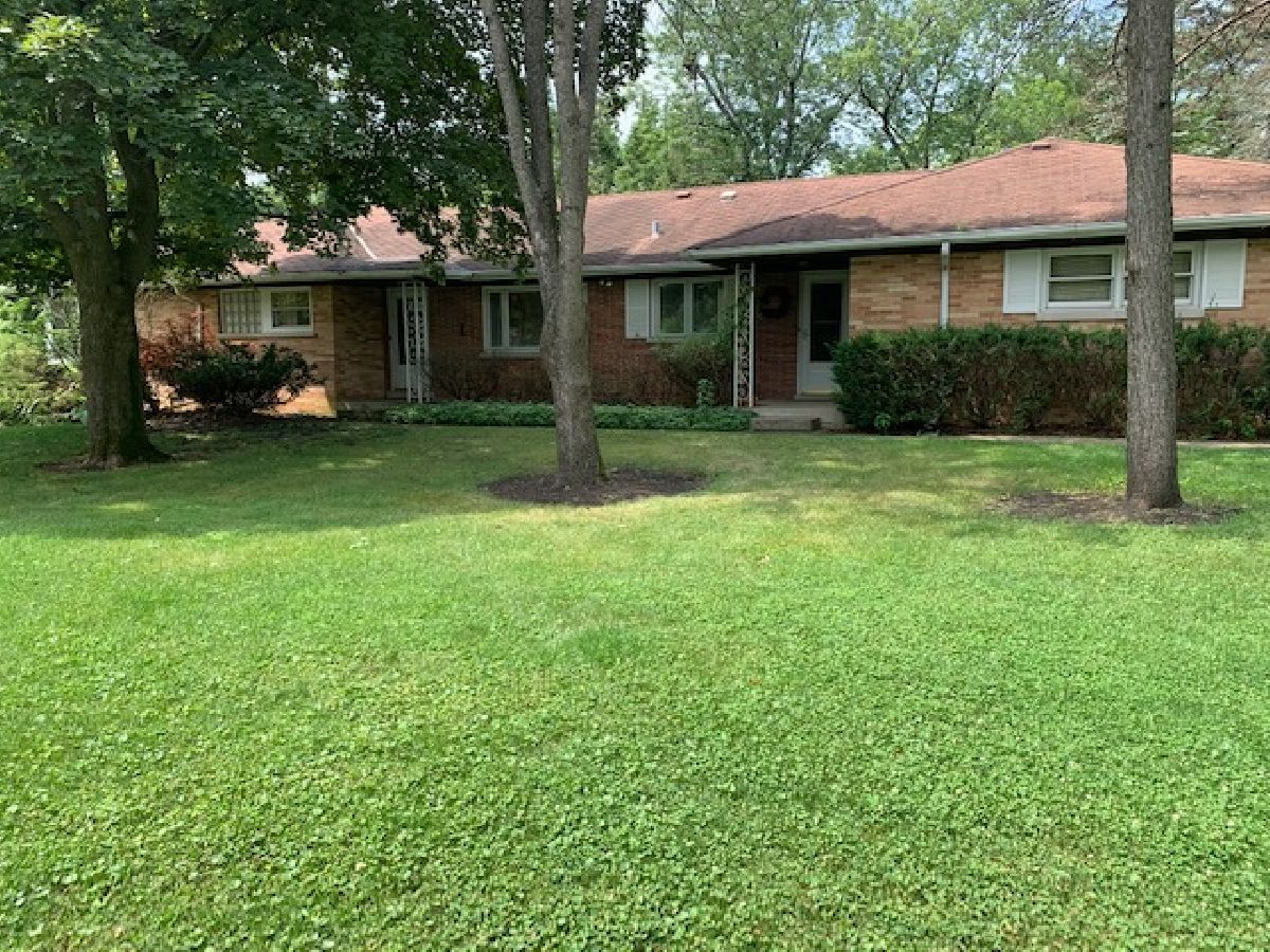 Homes Rented Golf Acres Glenview Illinois, 240 Henneberry