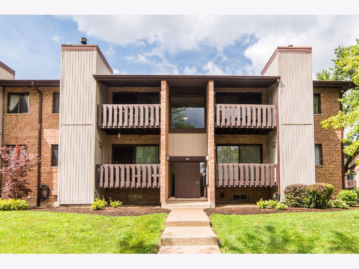 Condominiums Sold Green Willow Willowbrook Illinois, 332 Sheridan