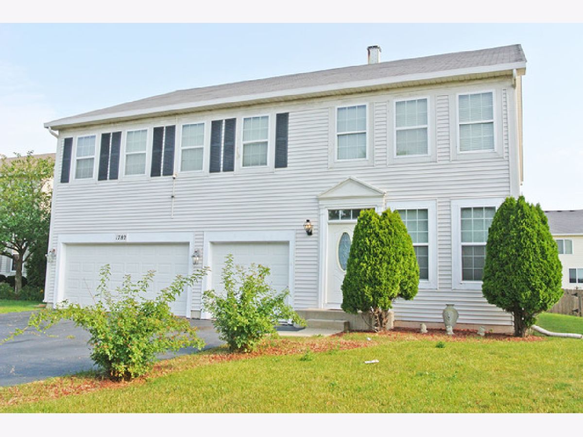 Homes Rented Lakewood Mills Bartlett Illinois