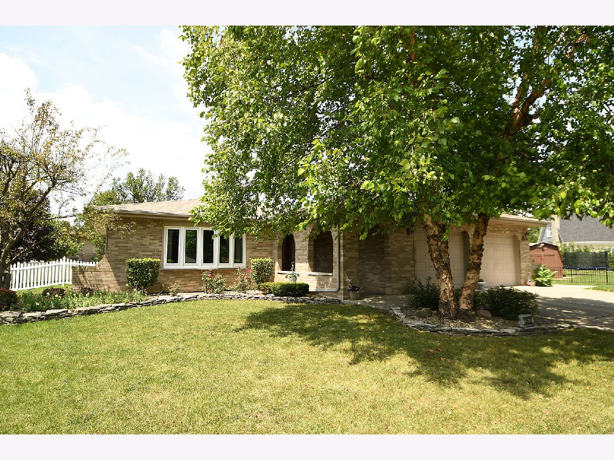 Homes Sold Orland On The Green Orland Park Illinois, 13532 Mission Hills