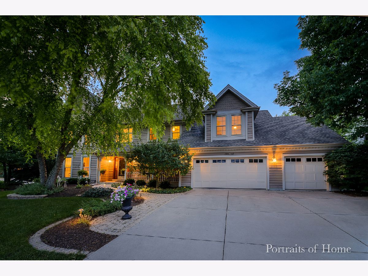 Homes Sold Wheaton Ridge Carol Stream Illinois, 26W050 Gold Finch
