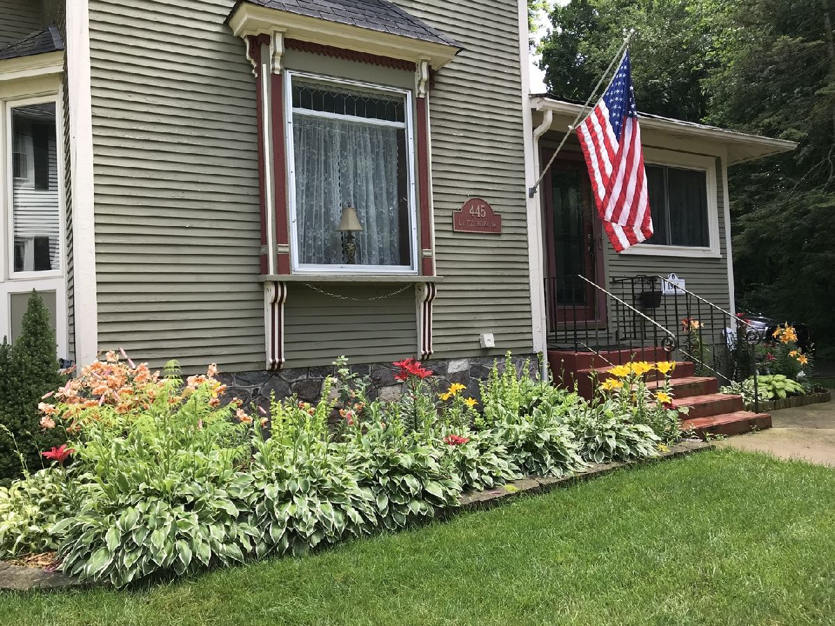 Homes & Condos & Townhomes Sold Old Town Algonquin Illinois, 445 La Fox River
