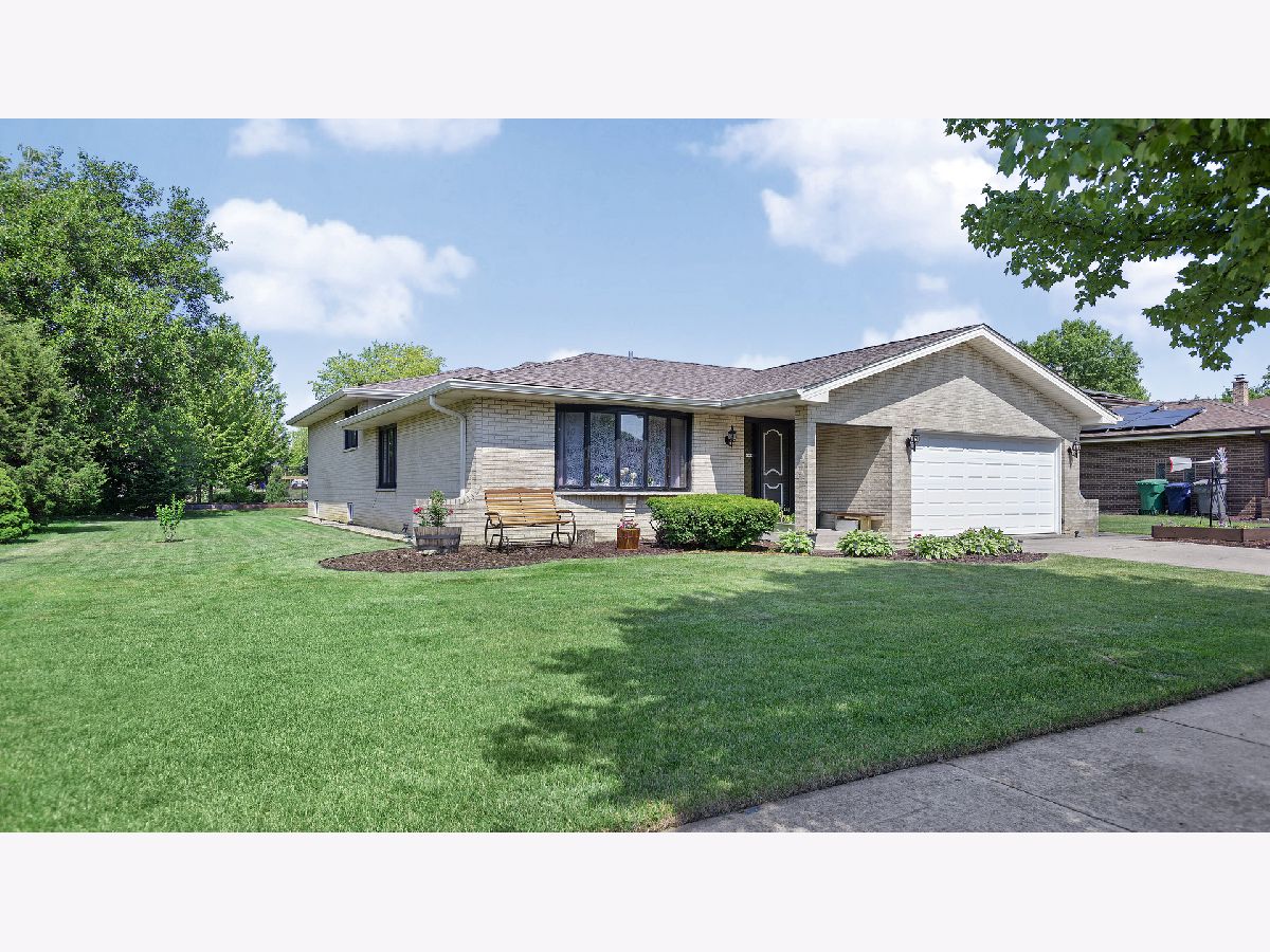 Homes Rented Villa D'este Orland Park Illinois, 14202 84th