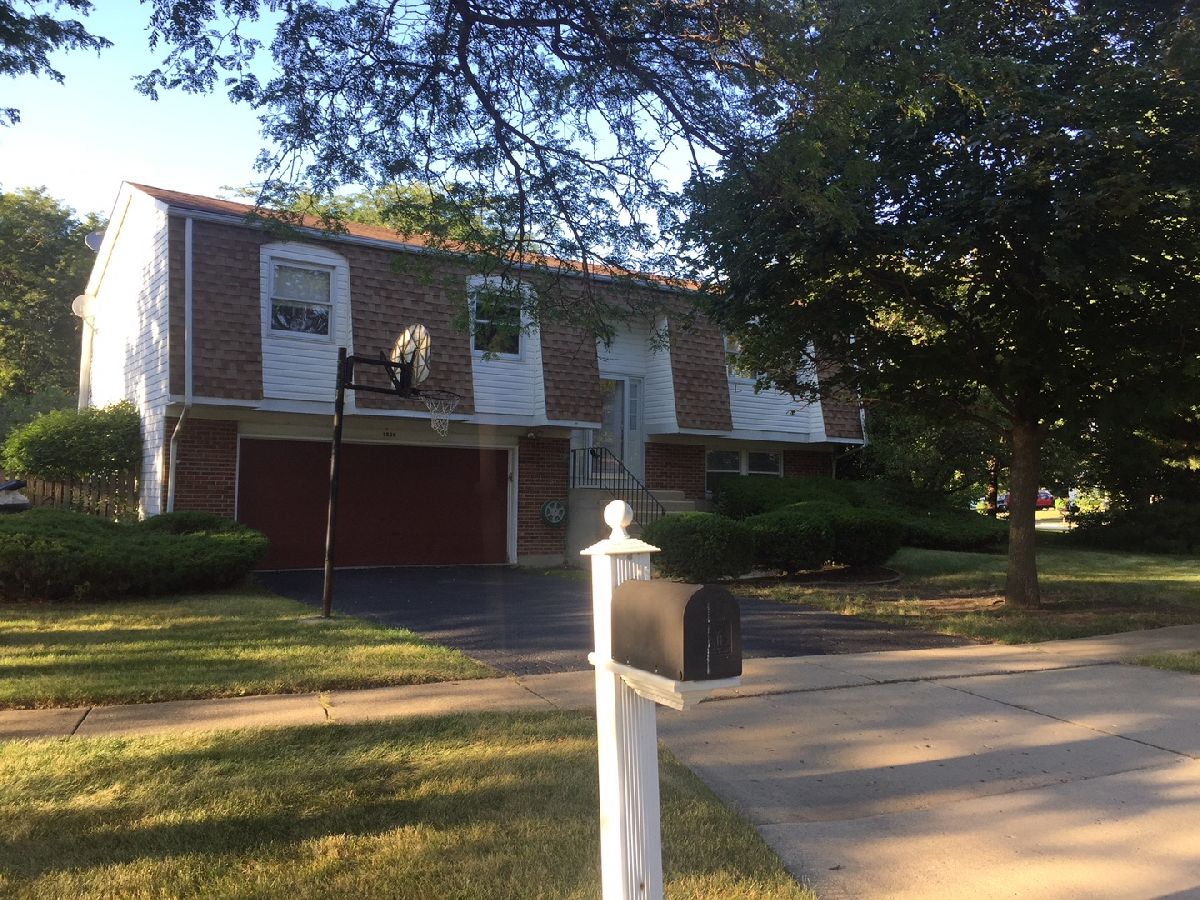 Homes Rented Stony Ridge Hoffman Estates Illinois, 1800 Shorewood
