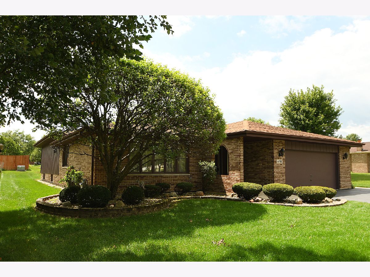 Homes Sold Pinewood Orland Park Illinois, 14748 Sprucecreek