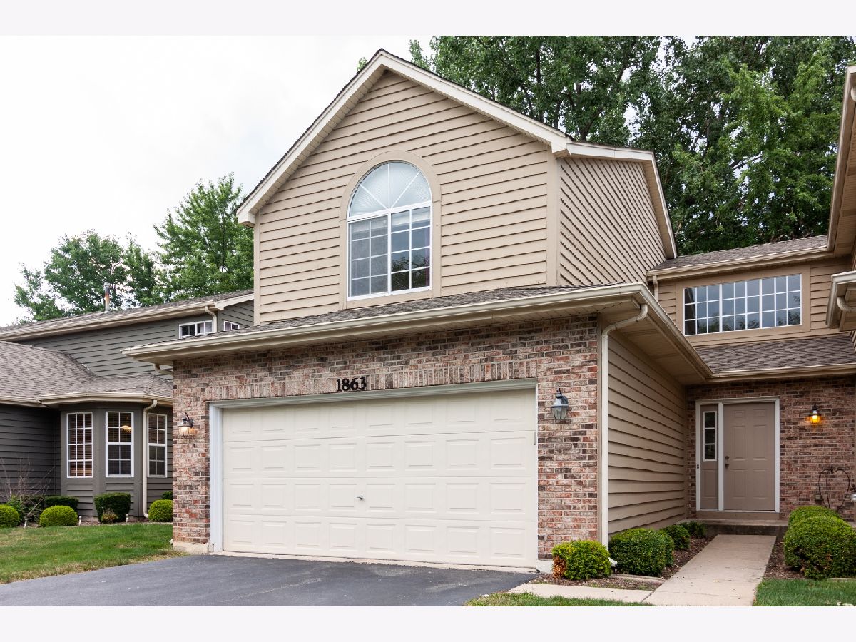 Townhomes Sold Winchester Trails Naperville Illinois, 1863 Tamahawk