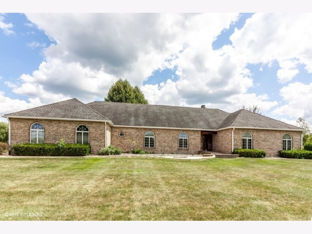 Homes Sold Binnie Hills West Dundee Illinois, 17N771 Hidden Hills
