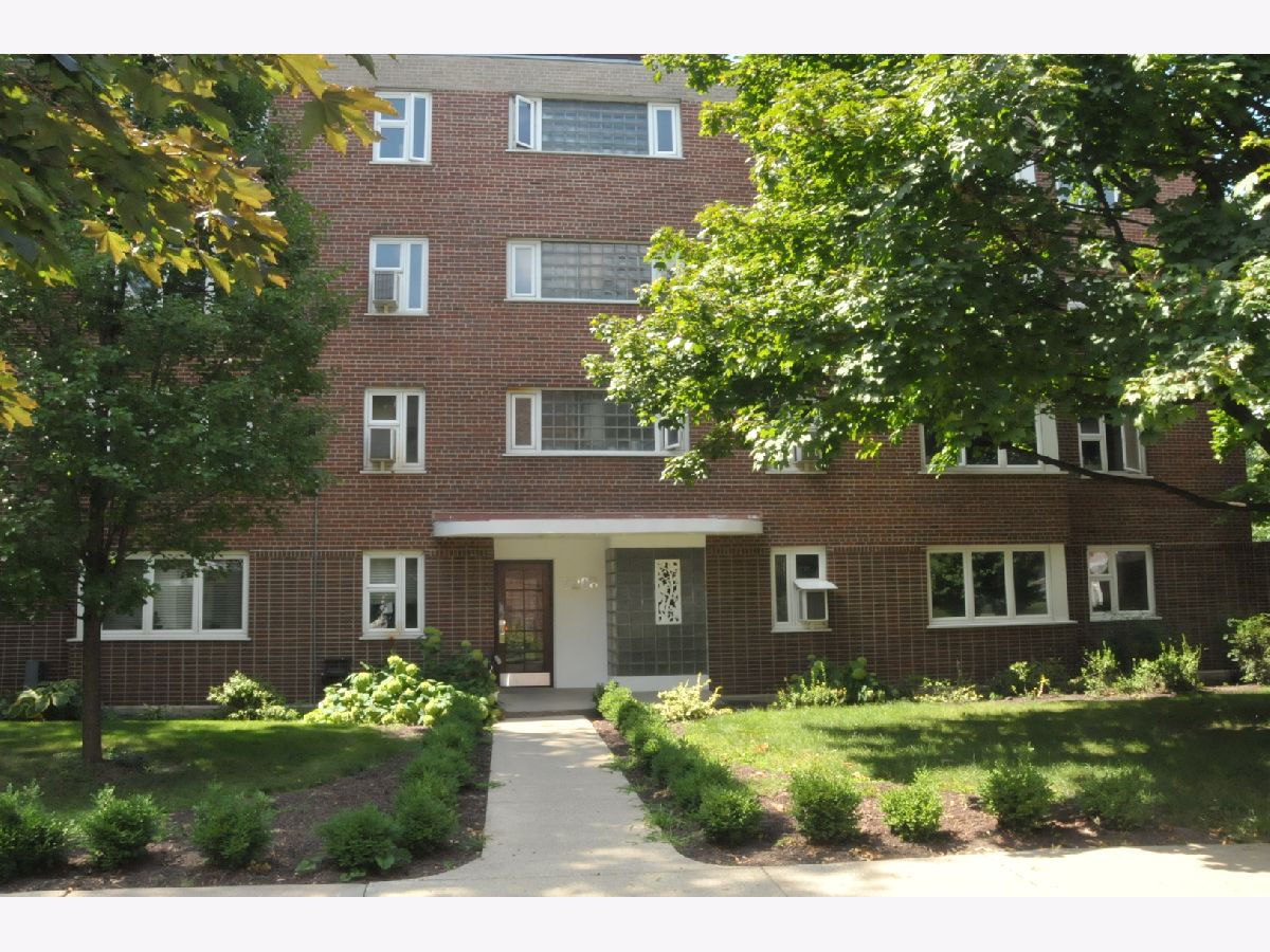 Condominiums Sold River Forest Garden River Forest Illinois, 7208 Oak