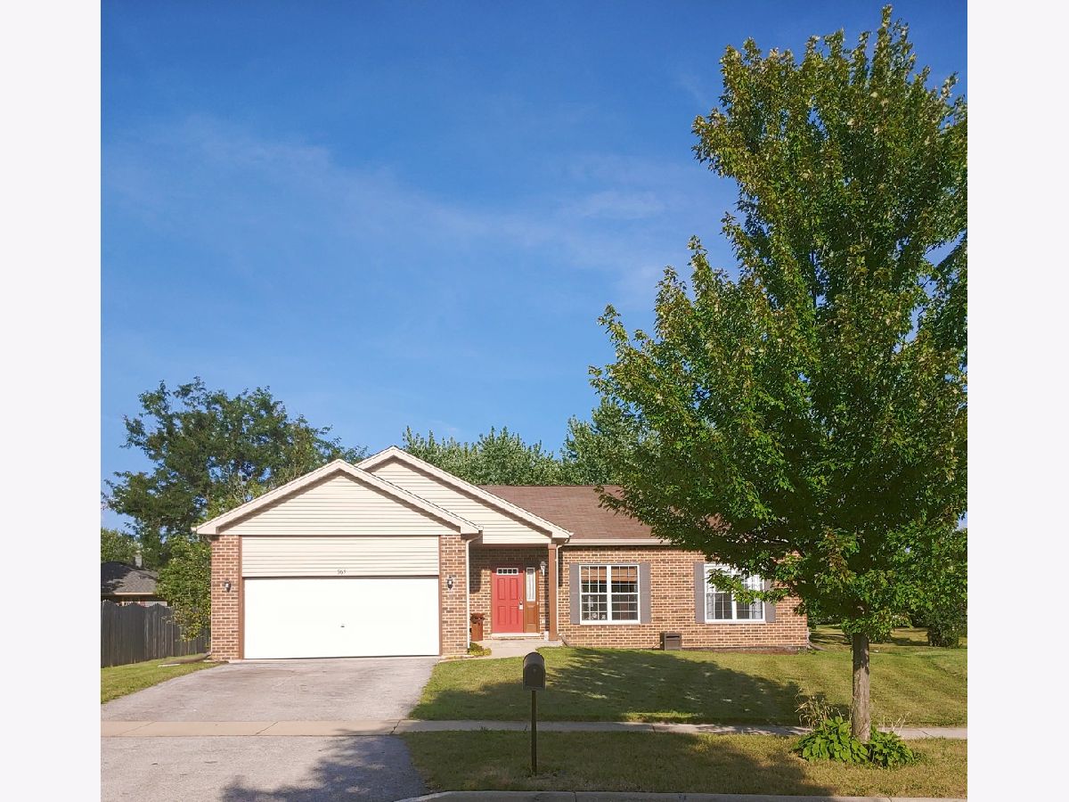 Homes Sold Marywood Meadows Aurora Illinois, 569 Donna