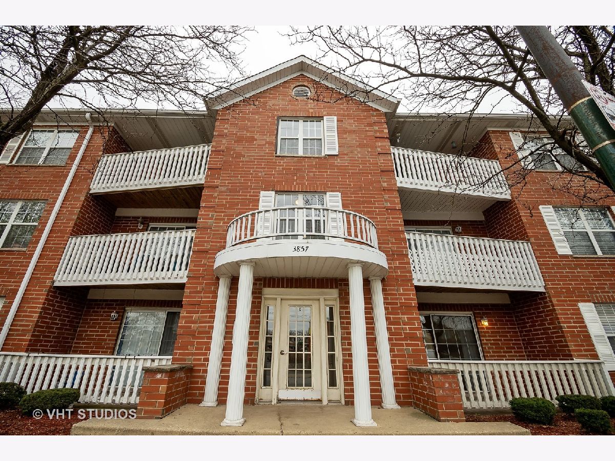 Condominiums & Homes Sold Avanti Point Chicago Illinois, 3857 Harlem