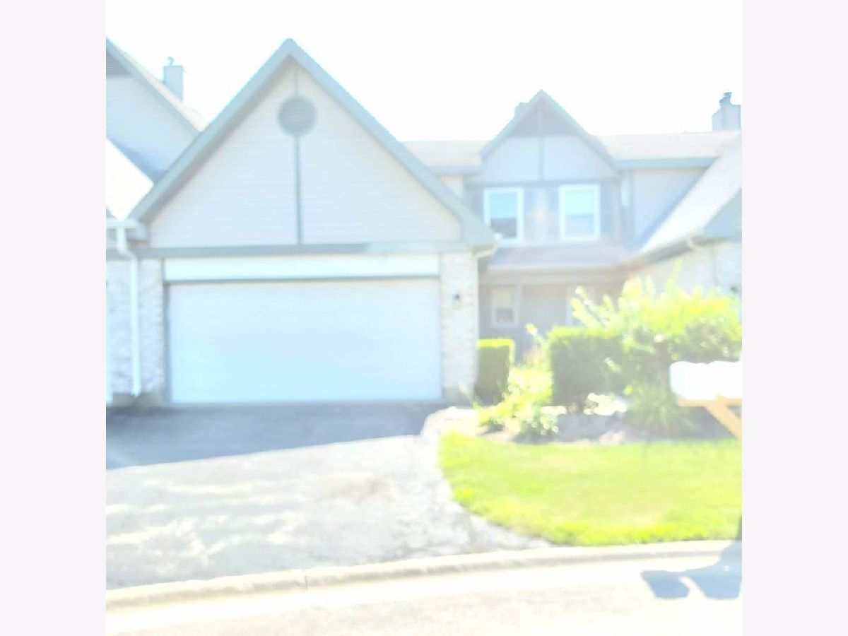 Homes & Townhomes Rented The Pines Gurnee Illinois, 1524 Fernwood