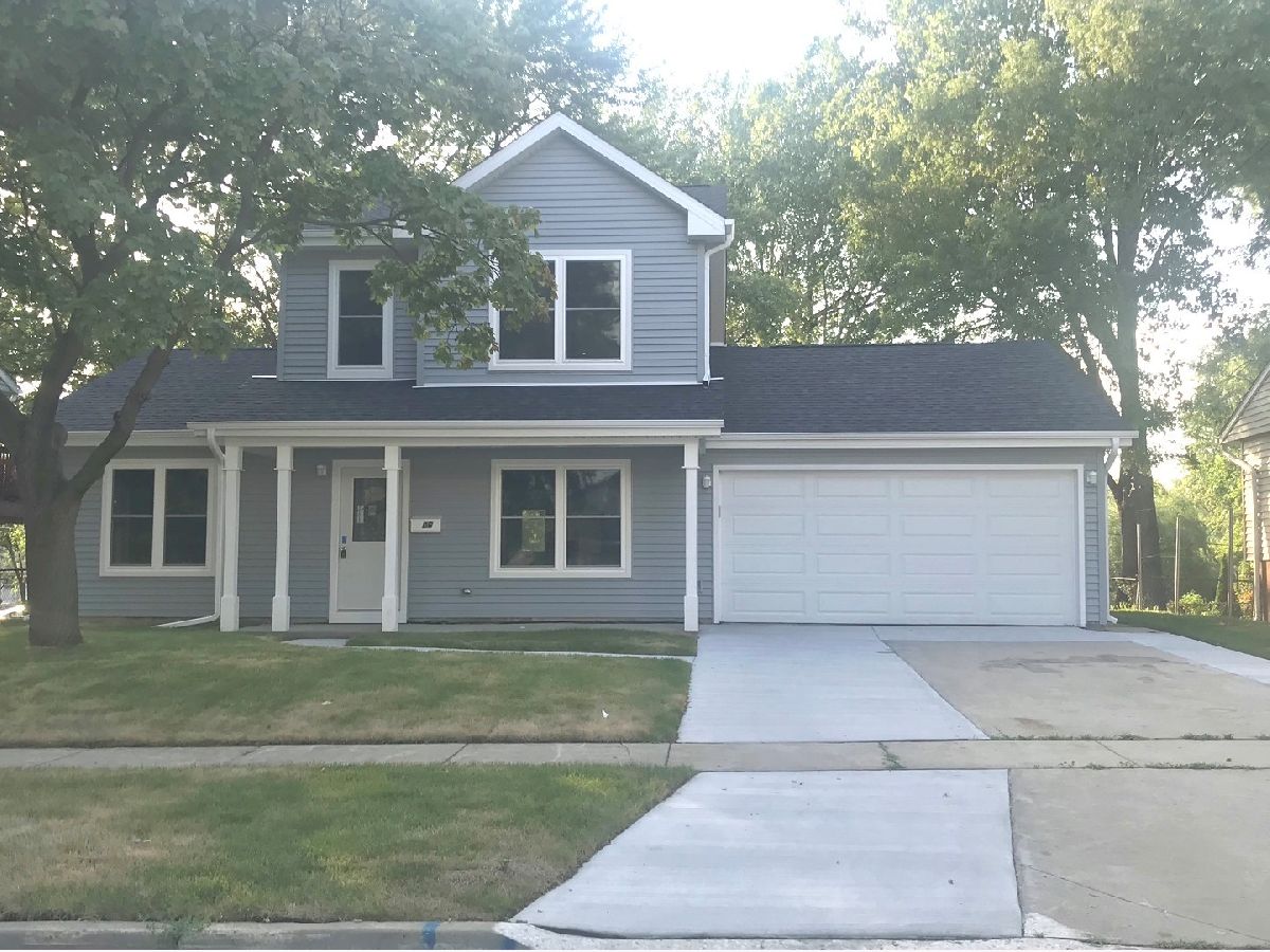 Homes Rented Fair Oaks Streamwood Illinois, 306 Hillside