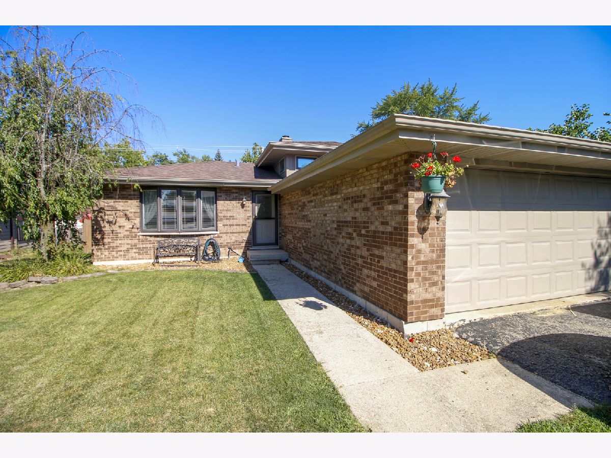 Homes Sold Port Ridge Lockport Illinois, 902 Macgregor
