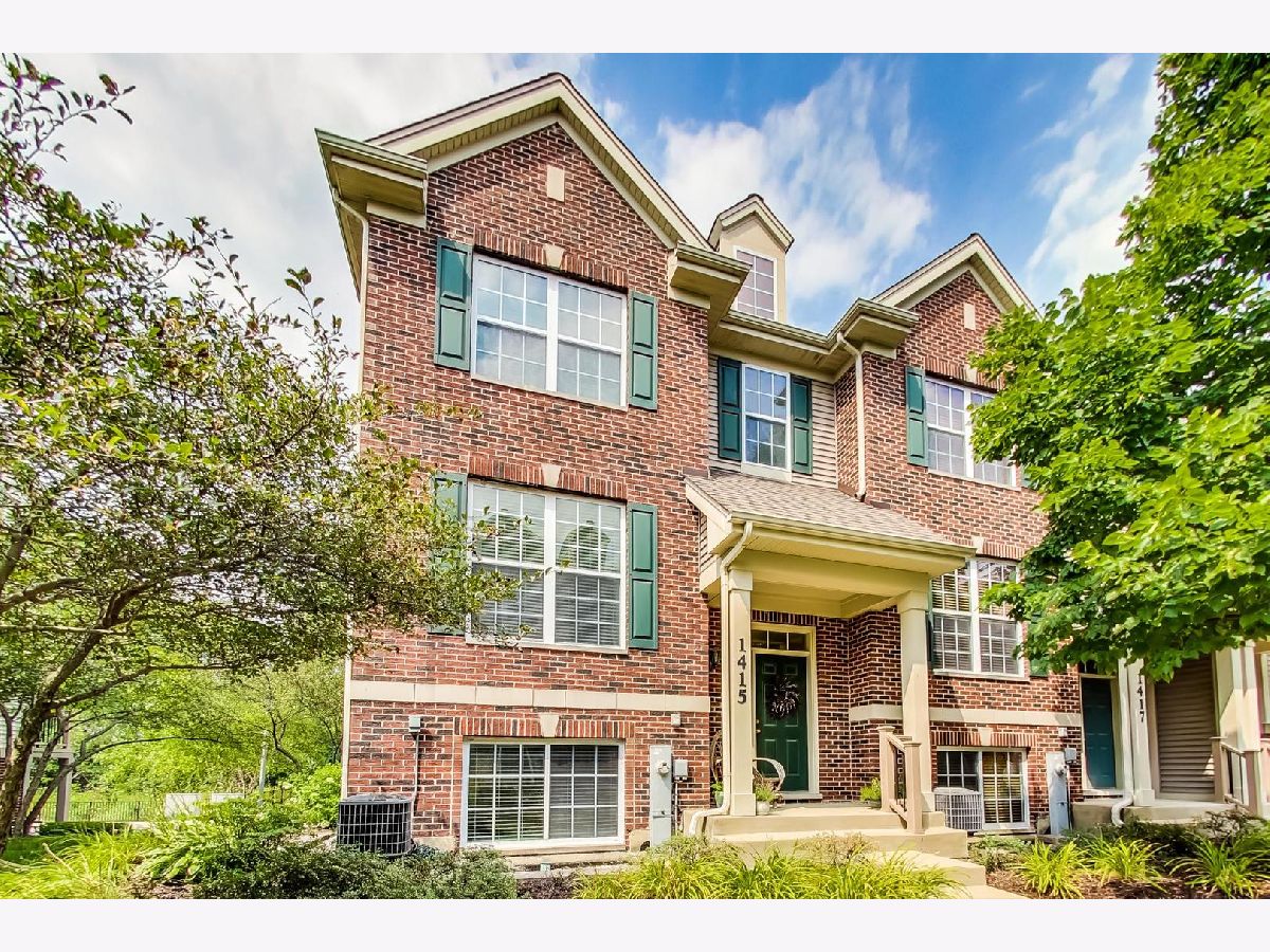 Townhomes Sold Fairfield Place Lombard Illinois, 1415 Fairfield