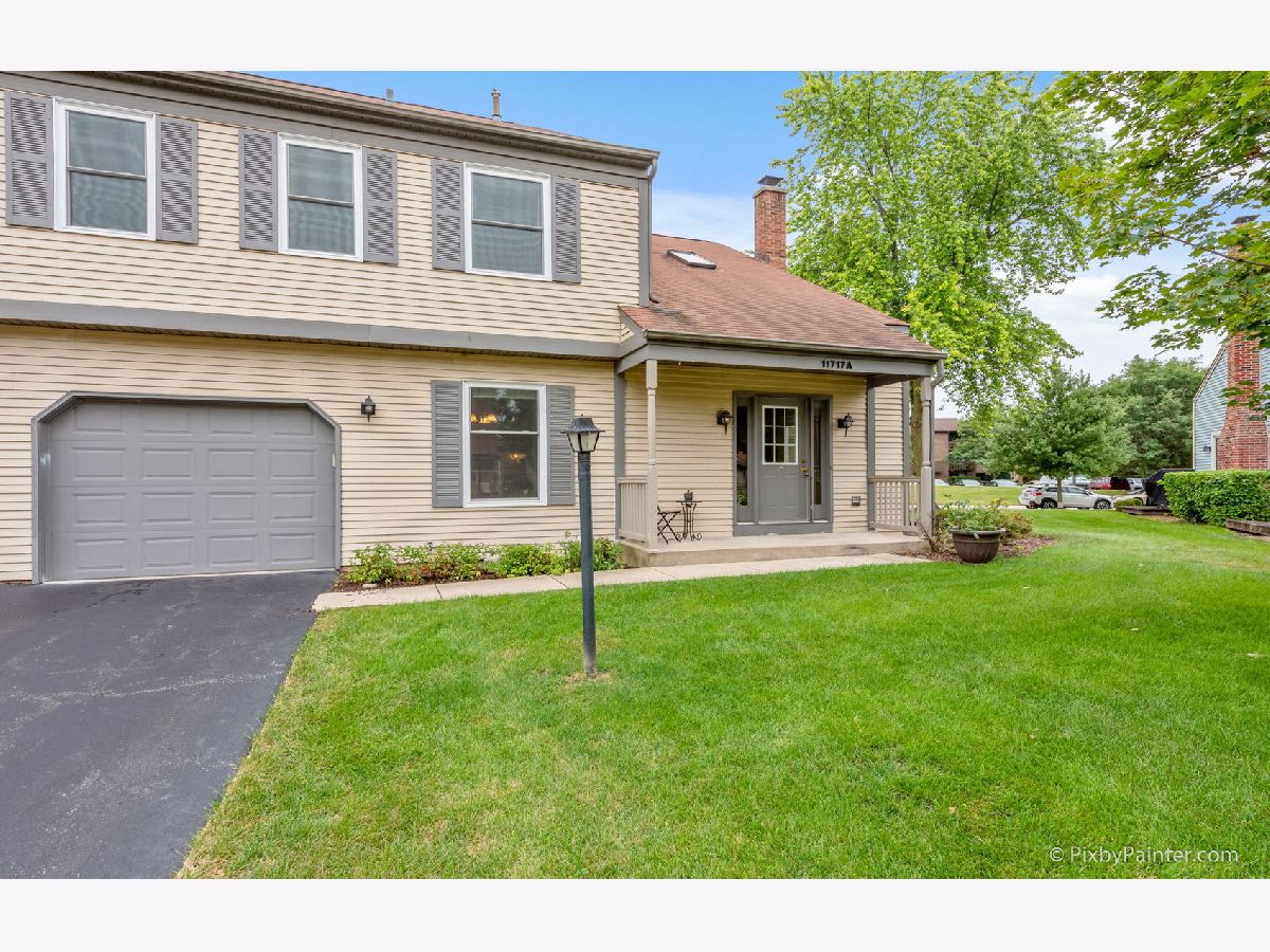 Townhomes & Condos & Homes Sold Woodcreek Huntley Illinois, 11717 Pine