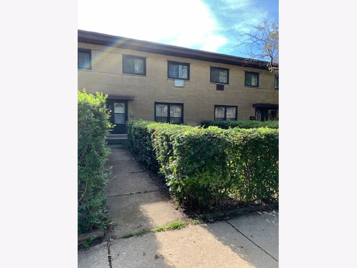 Townhomes Rented Maple Crest Mount Prospect Illinois, 606 Maple