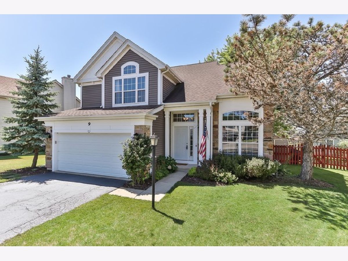 Homes Sold Concord At Meadowbrook Lake In The Hills Illinois, 9 Royal Oak