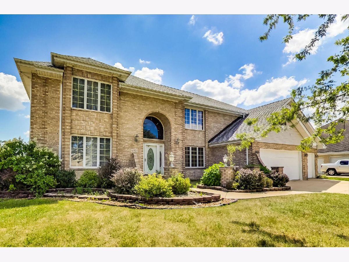 Homes Sold Meadowcrest Homer Glen Illinois, 16939 Meadowcrest