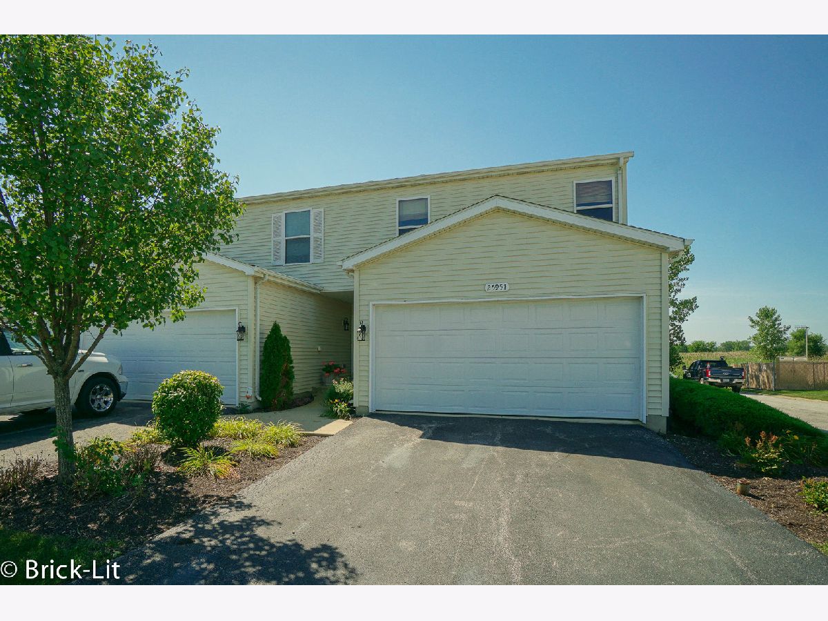 Condos & Townhomes Sold Derby Meadows Monee Illinois, 25951 Derby