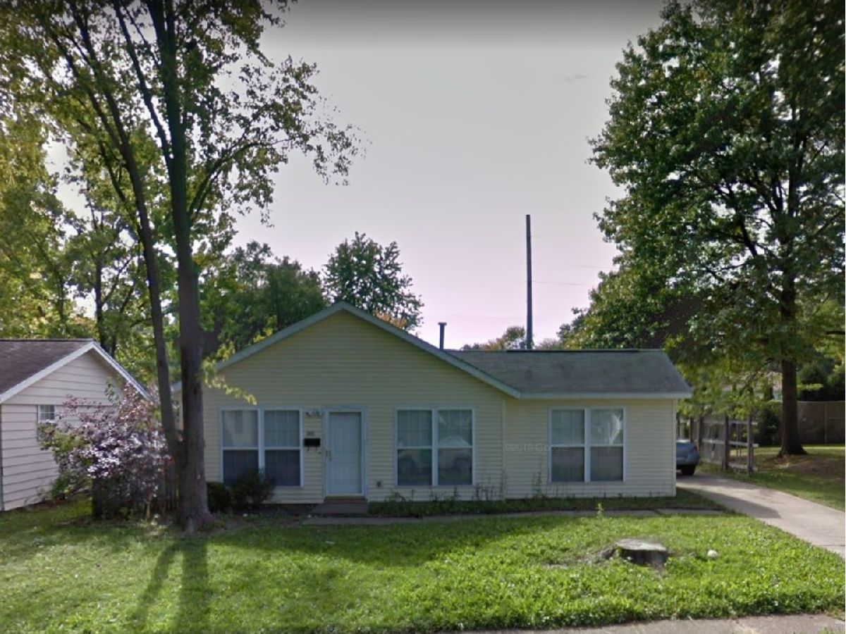 Homes Sold Weller's Scottswood Urbana Illinois, 1609 Ivanhoe