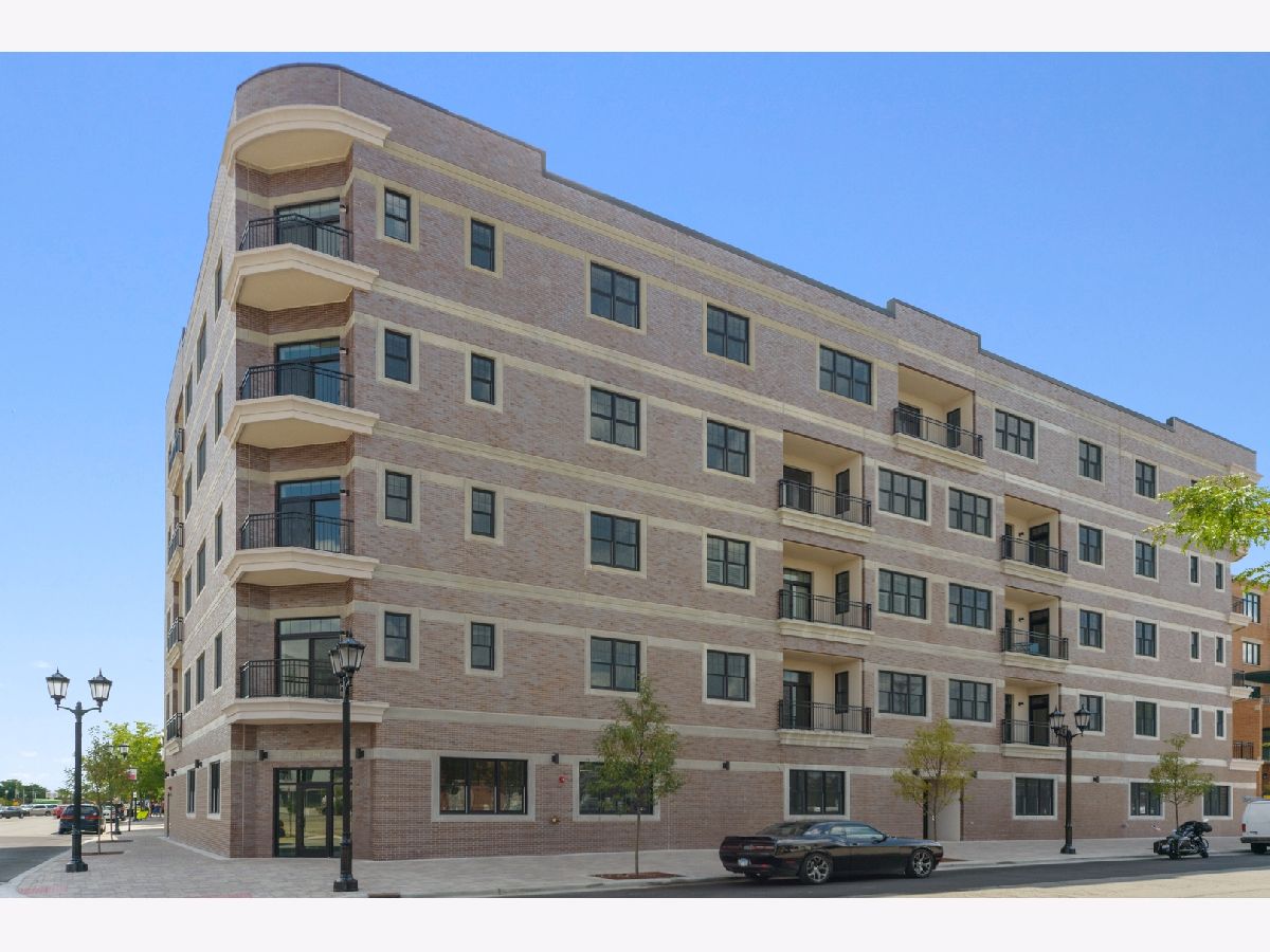 Condos & Townhomes Sold The Hill Elmhurst Illinois, 105 Cottage Hill