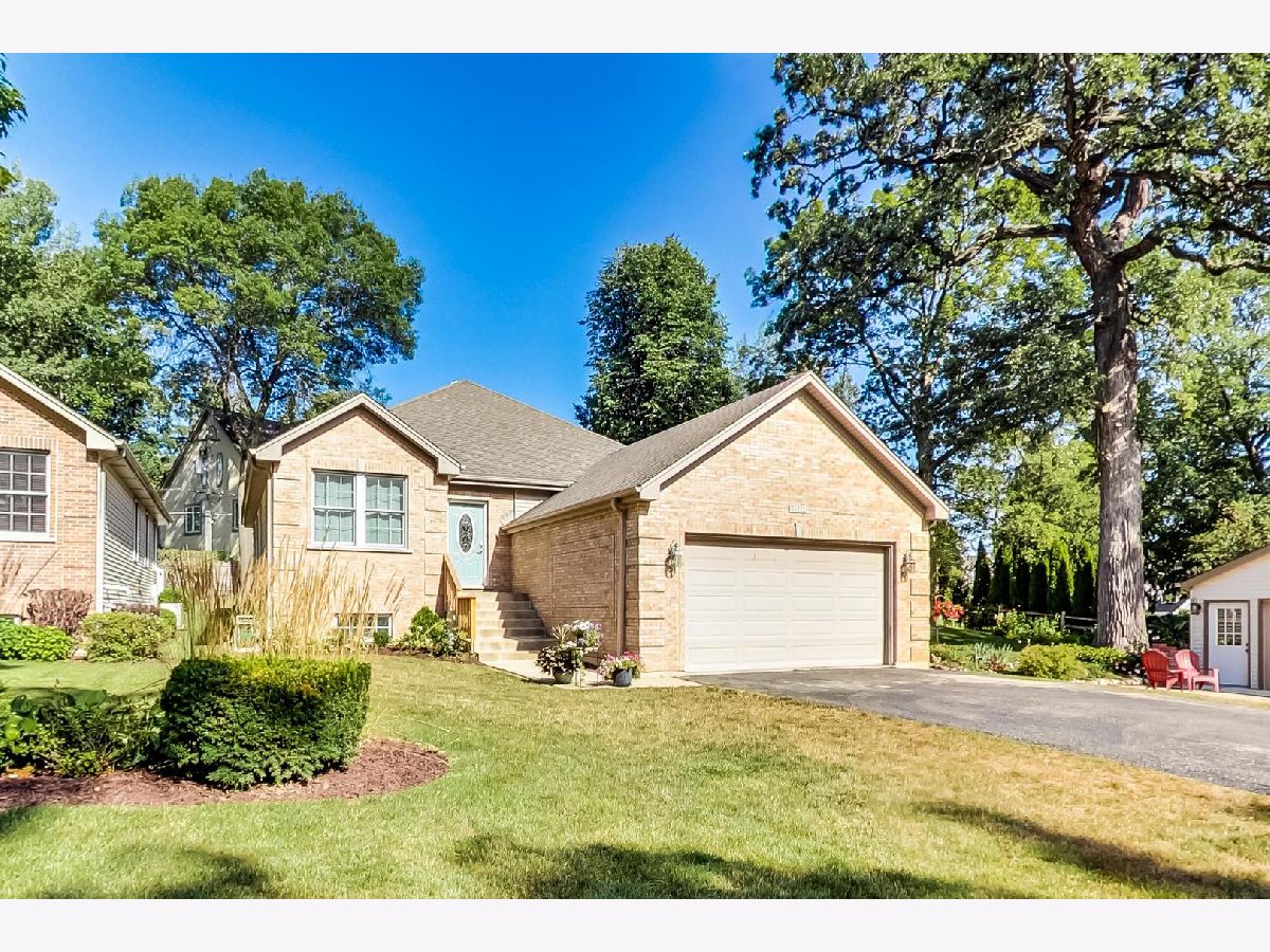 Homes Sold Oak Terrace Mundelein Illinois, 26332 Hickory